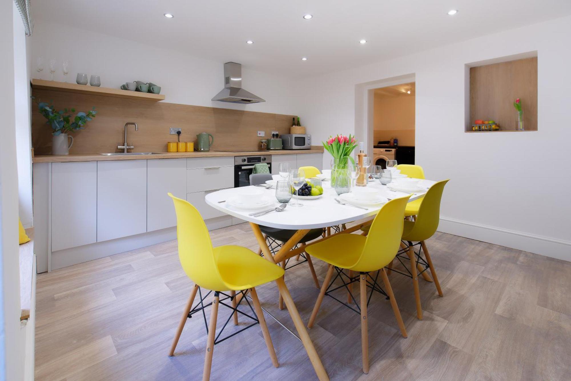 Stayright 3 Bed Home Near Hiking Trails & Parks Llwynypia Extérieur photo