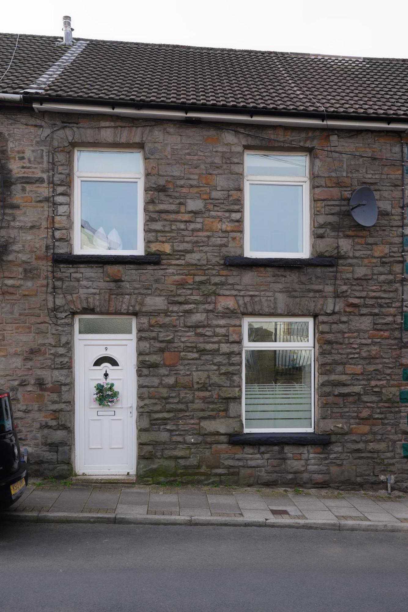Stayright 3 Bed Home Near Hiking Trails & Parks Llwynypia Extérieur photo